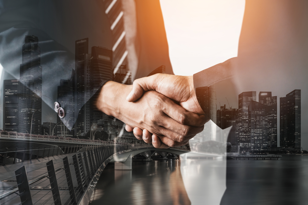 전문가가 오피스를 청소하는 모습